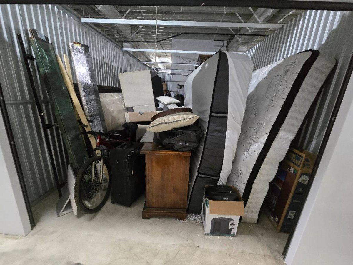 10 x 25 storage unit in Chicago, IL
