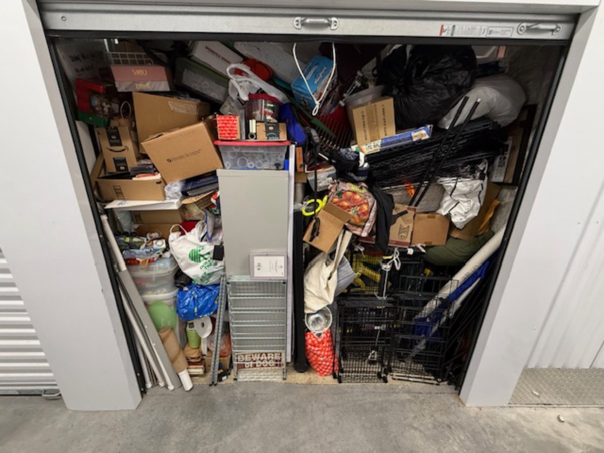 10 x 8 storage unit in Seattle, WA