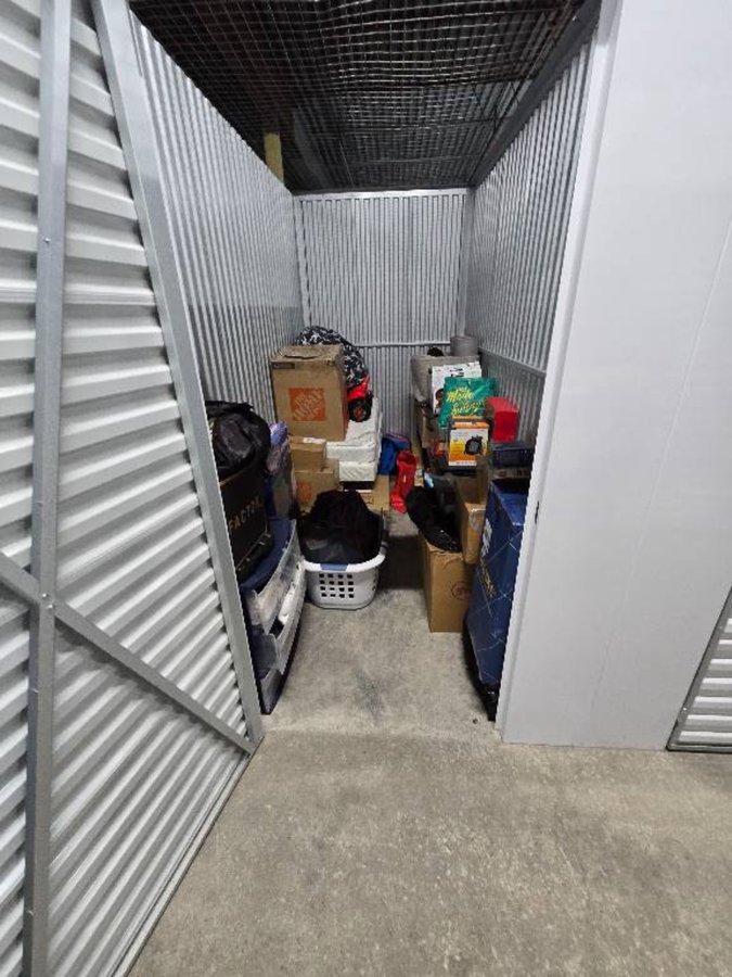 5 x 10 storage unit in Merrillville, IN