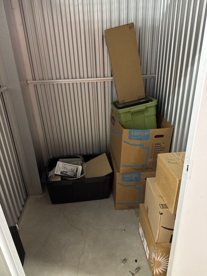 5 x 5 storage unit in Richmond, TX