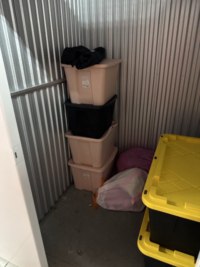 5 x 5 storage unit in Richmond, TX