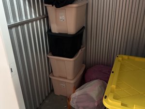 5 x 5 storage unit in Richmond, TX