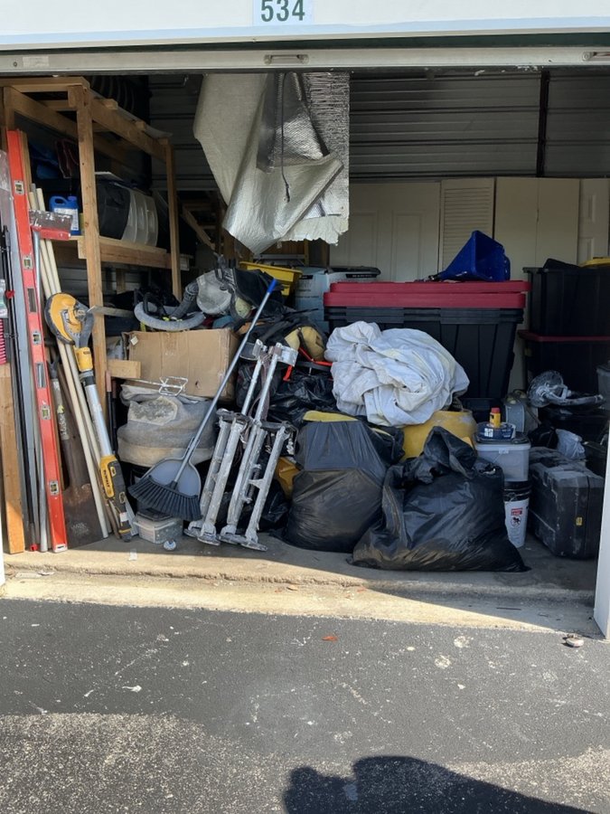20 x 10 storage unit in Naples, FL