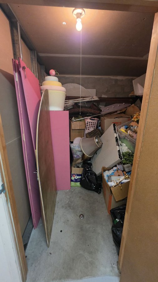 10 x 10 storage unit in Miami Gardens, FL