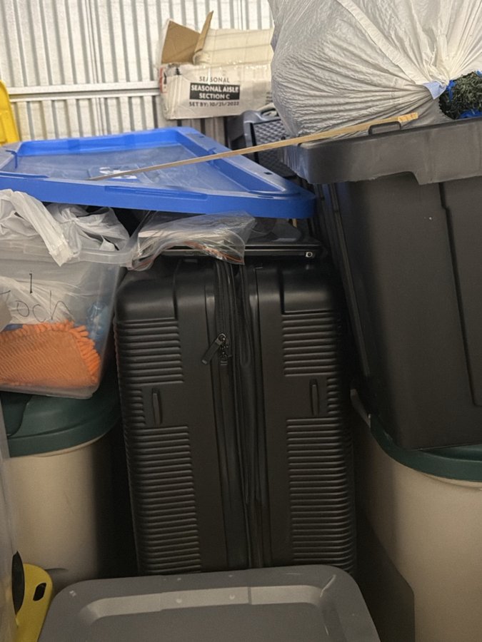 10 x 10 storage unit in Cape Coral, FL
