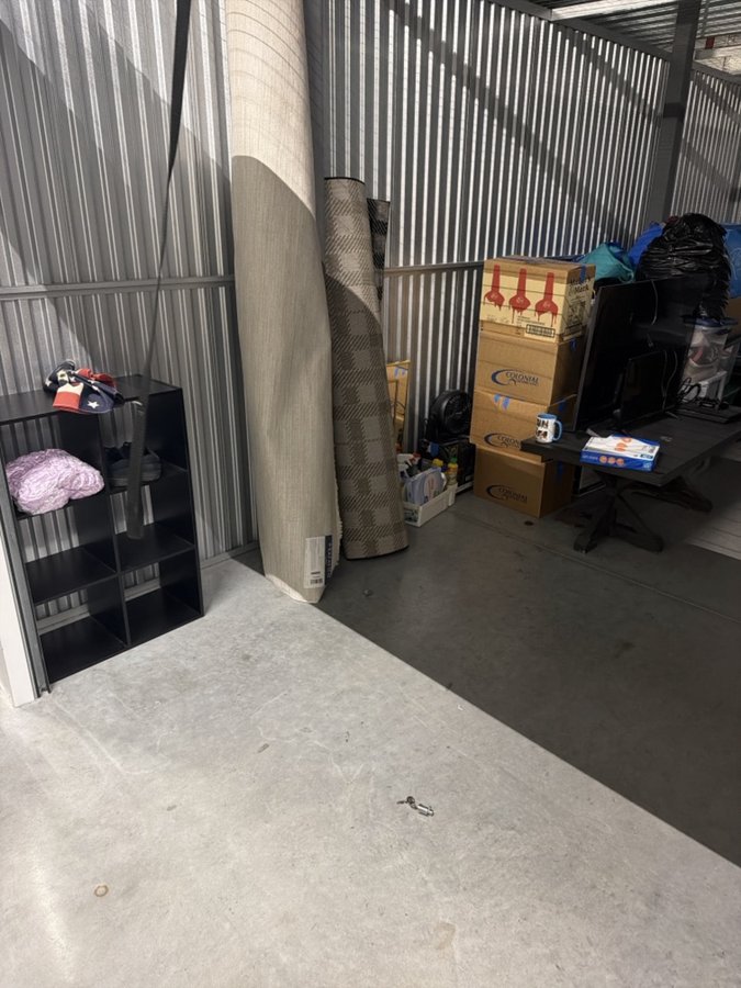 10 x 20 storage unit in Cape Coral, FL