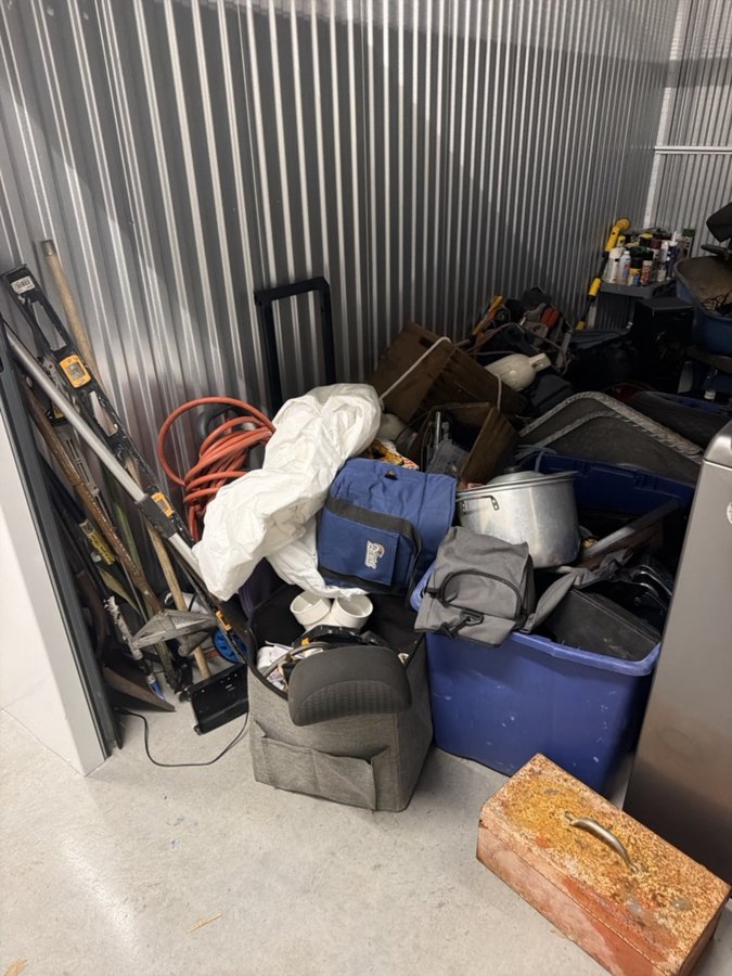 10 x 15 storage unit in Cape Coral, FL