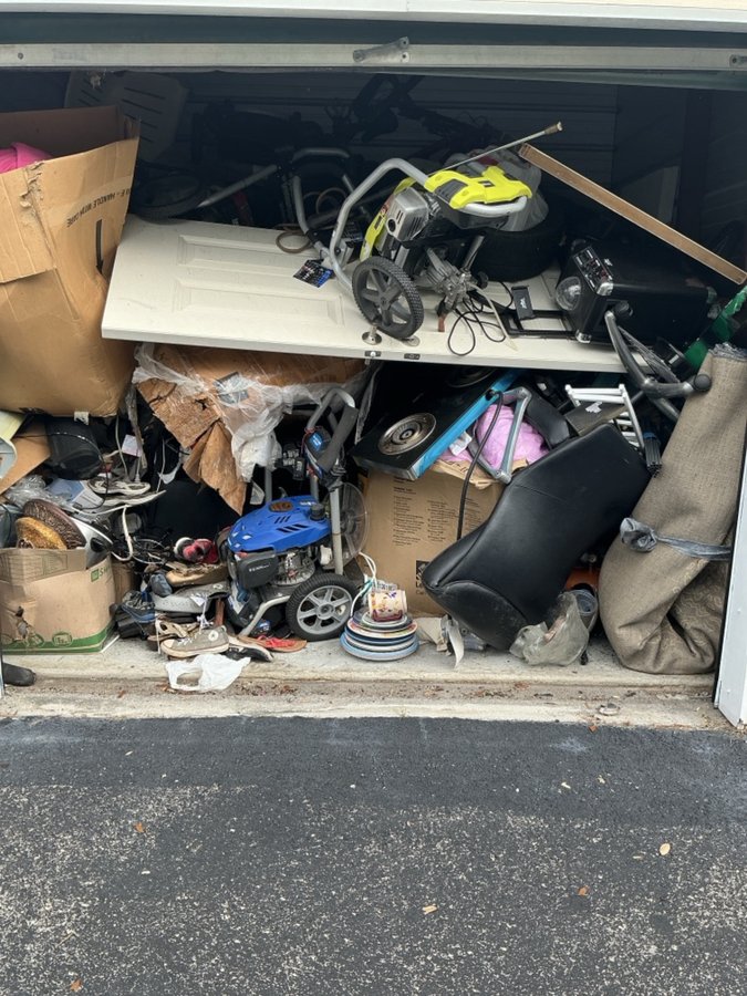 10 x 10 storage unit in Naples, FL