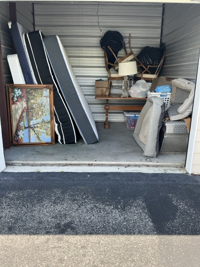 10 x 10 storage unit in Naples, FL