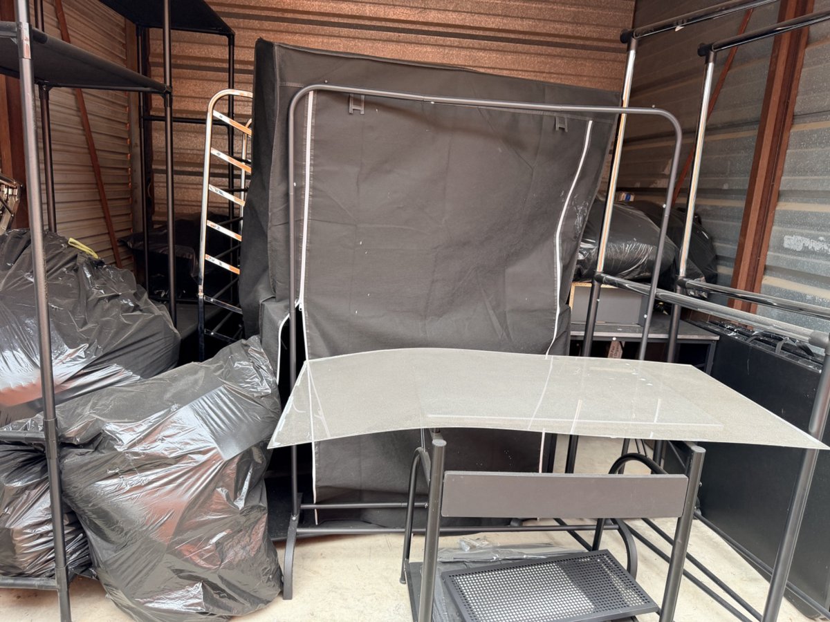 10 x 10 storage unit in Houston, TX