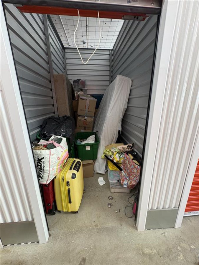 5 x 10 storage unit in Honolulu, HI
