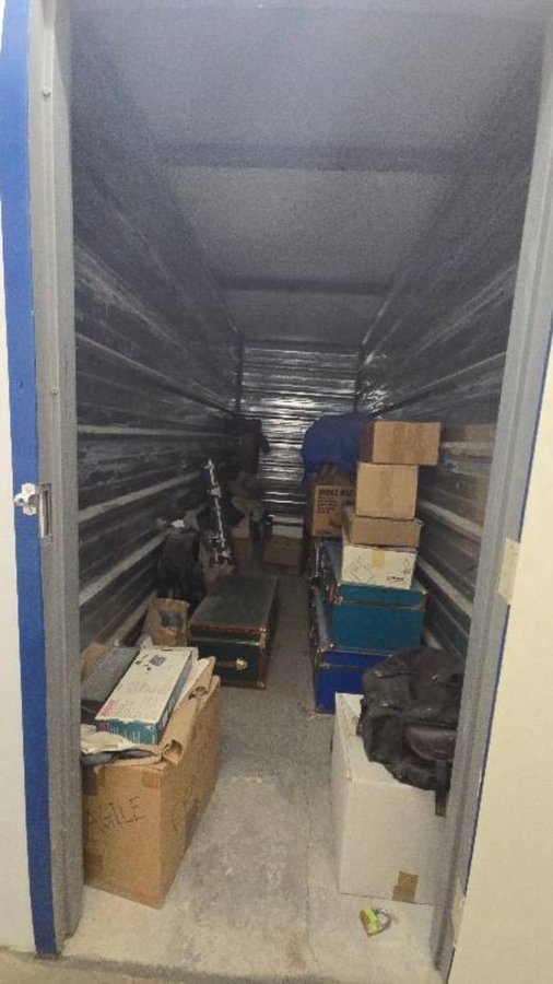 5 x 15 storage unit in Overland Park, KS