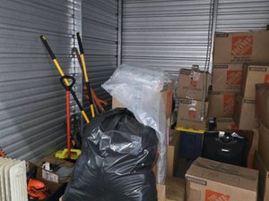 10 x 10 storage unit in Tacoma, WA