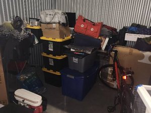 10 x 10 storage unit in Bartlett, IL
