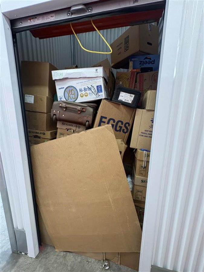 5 x 10 storage unit in Honolulu, HI