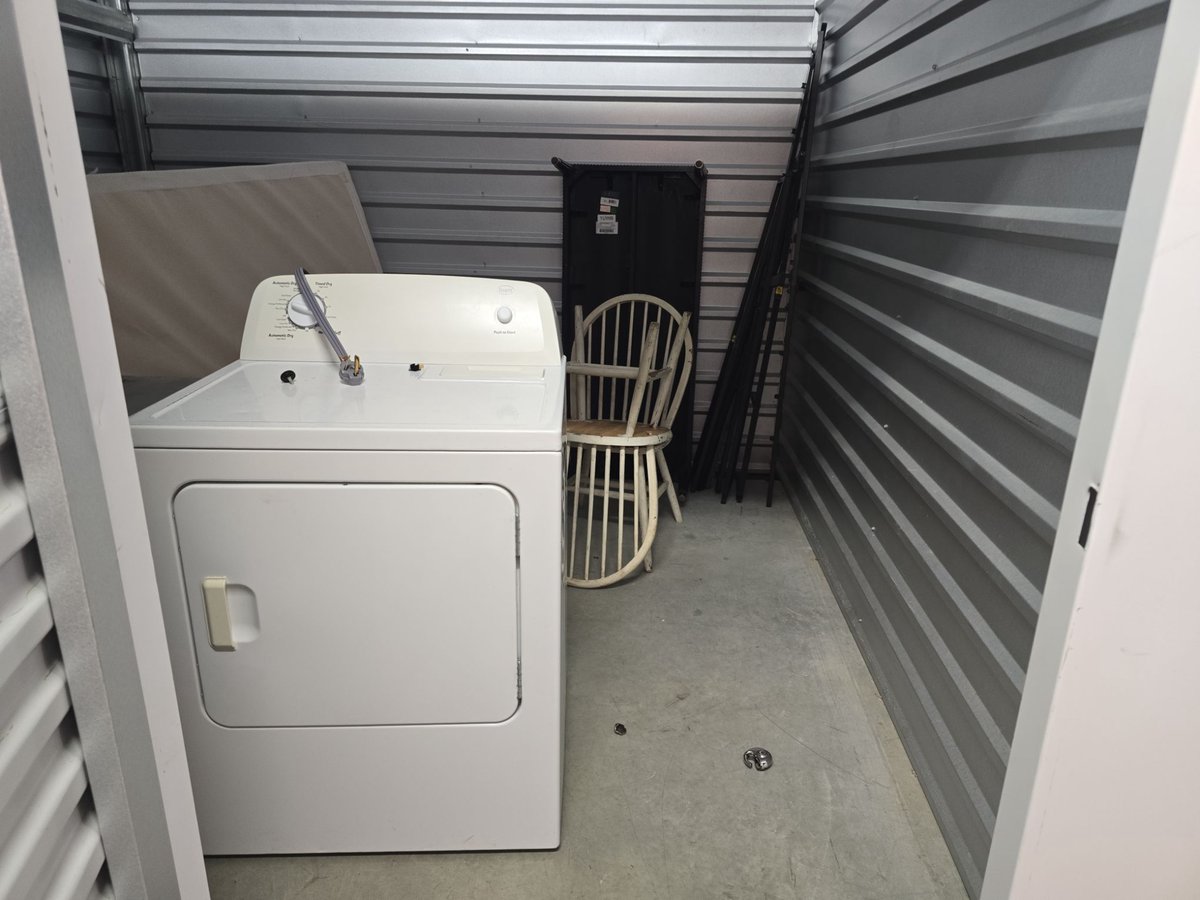 10 x 10 storage unit in Mason, OH