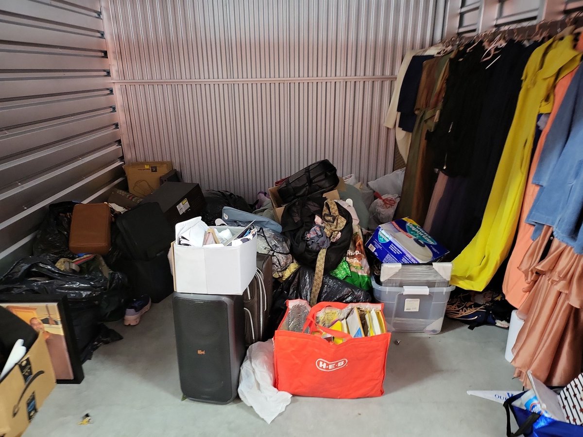 10 x 10 storage unit in Houston, TX
