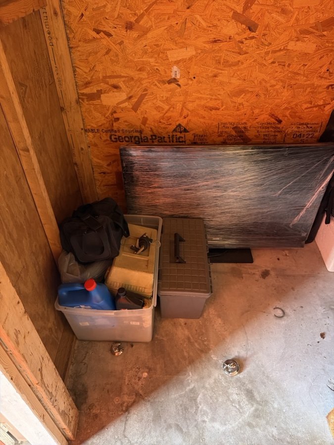 4 x 8 storage unit in Fort Myers, FL