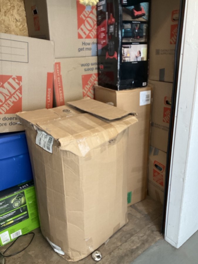 5 x 10 storage unit in Las Vegas, NV
