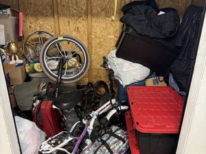 5 x 10 storage unit in Las Vegas, NV