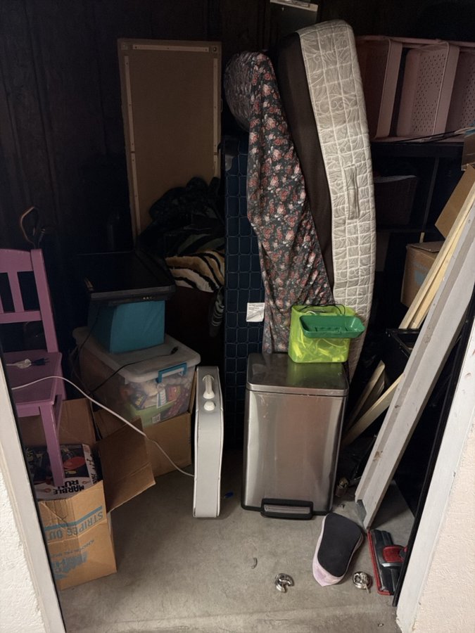 10 x 10 storage unit in Las Vegas, NV