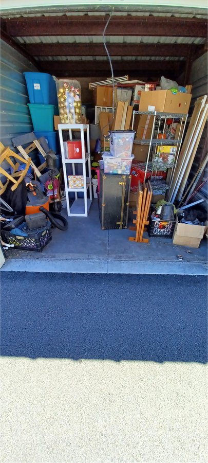 10 x 15 storage unit in Reno, NV