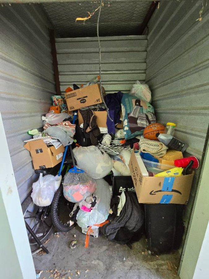 5 x 5 storage unit in Dallas, TX
