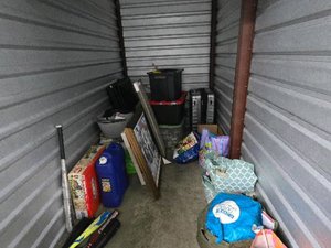 5 x 10 storage unit in Lakewood, WA