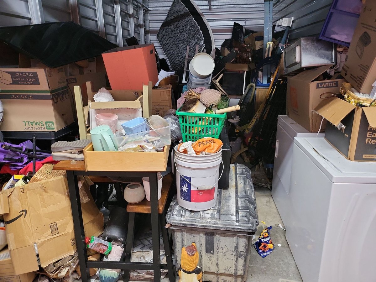 10 x 20 storage unit in Houston, TX