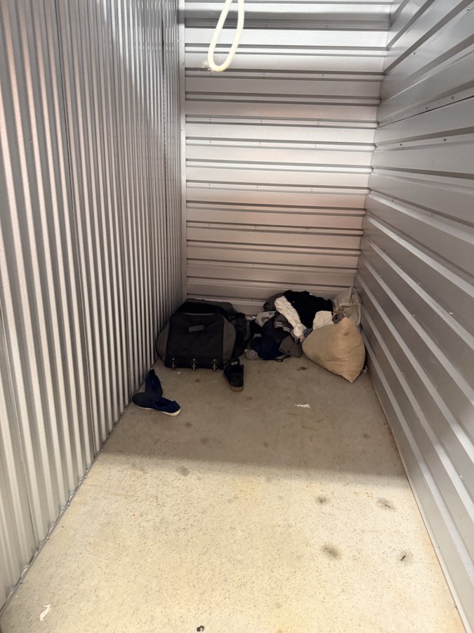 5 x 10 storage unit in Houston, TX