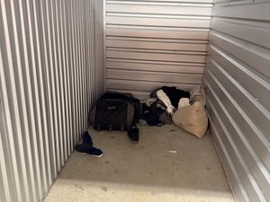 5 x 10 storage unit in Houston, TX