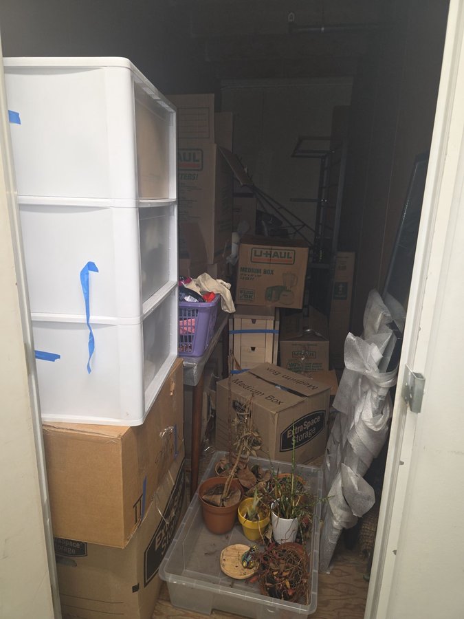 5 x 15 storage unit in Oakland, CA