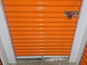 10 x 5 unit in Oakland