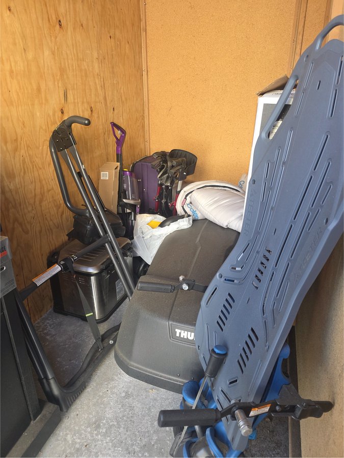 5 x 10 storage unit in Oak Harbor, WA
