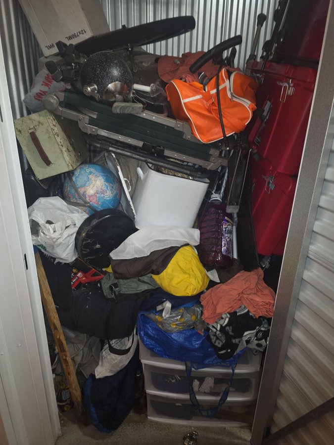 5 x 5 storage unit in Oakland, CA