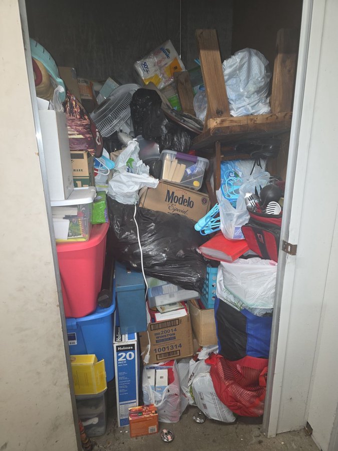 5 x 5 storage unit in Pinole, CA