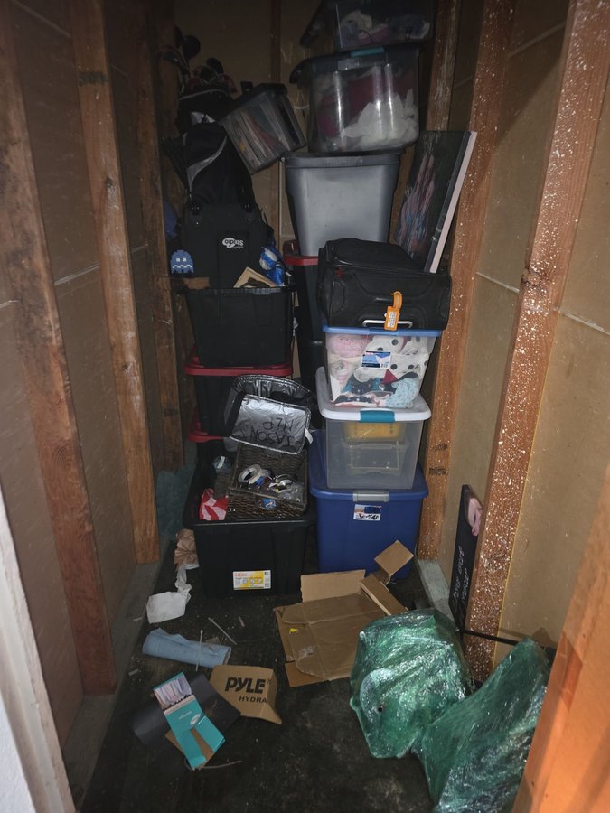 5 x 7 storage unit in Alameda, CA