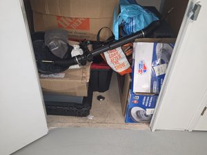 3 x 4 storage unit in Emeryville, CA