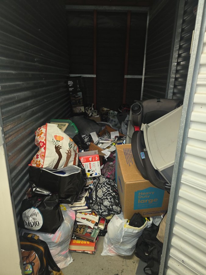 5 x 10 storage unit in San Pablo, CA