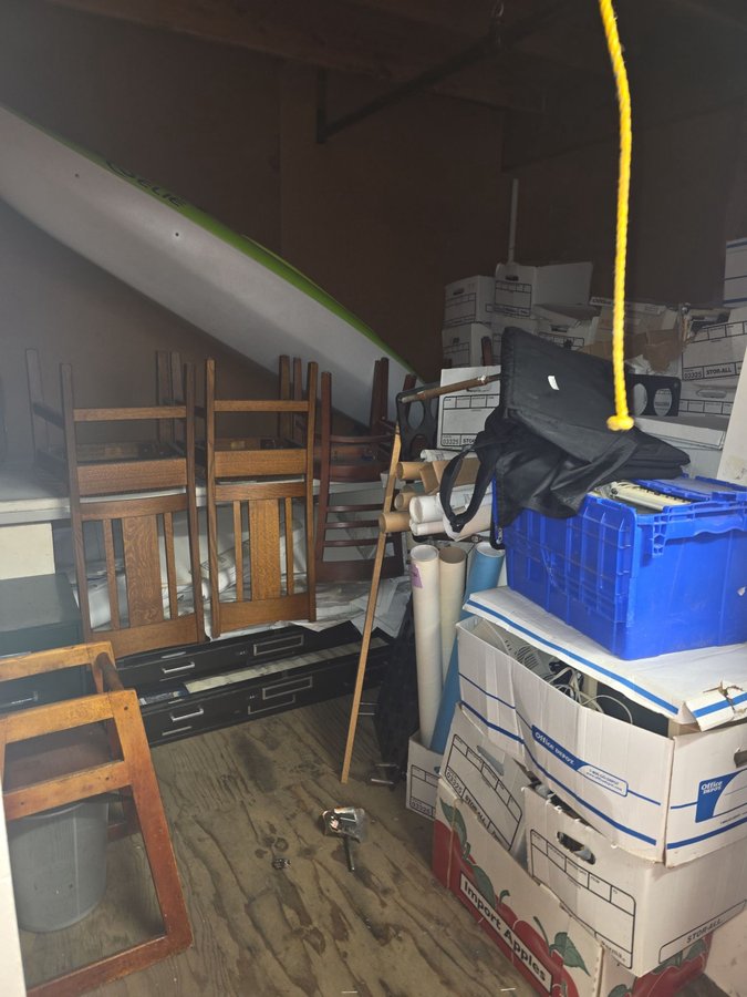 10 x 10 storage unit in Berkeley, CA