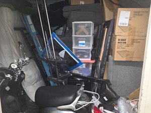 10 x 10 storage unit in San Pablo, CA