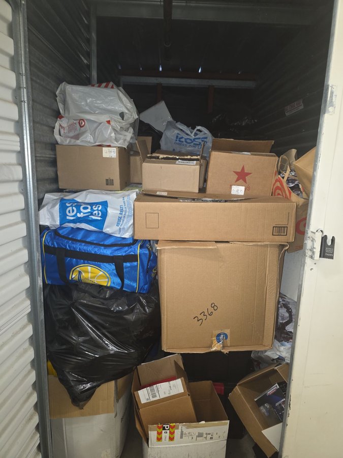 5 x 10 storage unit in San Pablo, CA