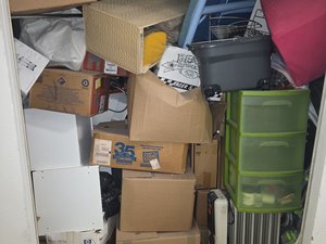 10 x 10 storage unit in Alameda, CA