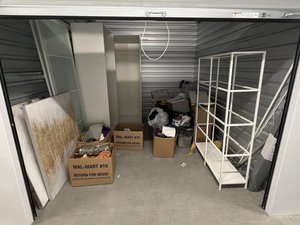 20 x 10 storage unit in Pico Rivera, CA
