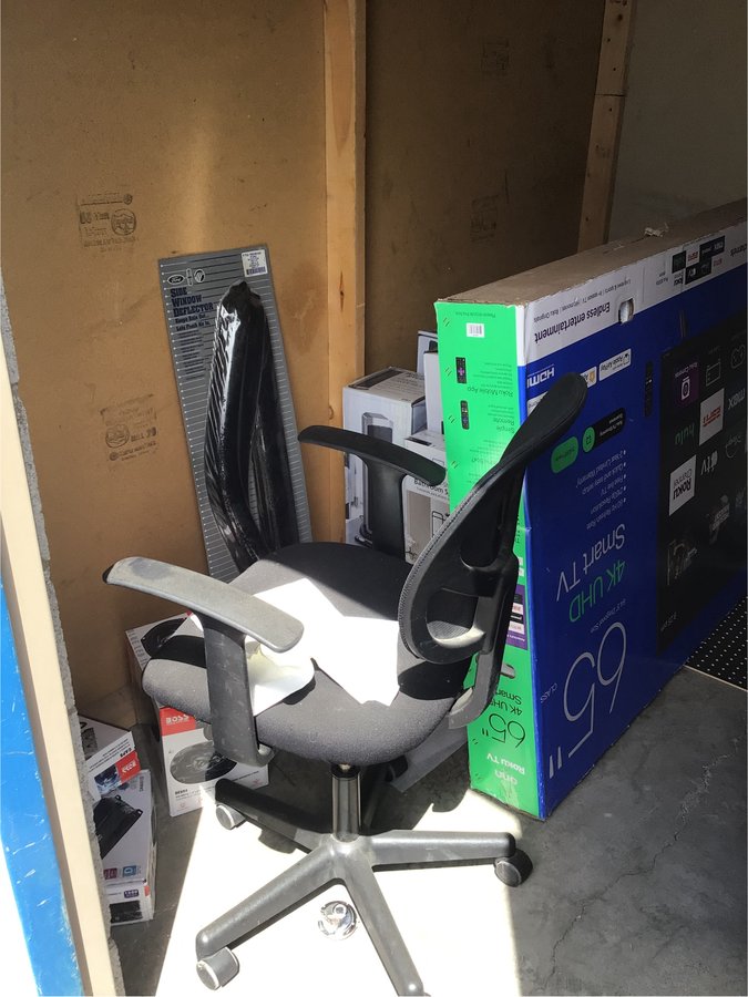 6 x 8 storage unit in Albuquerque, NM