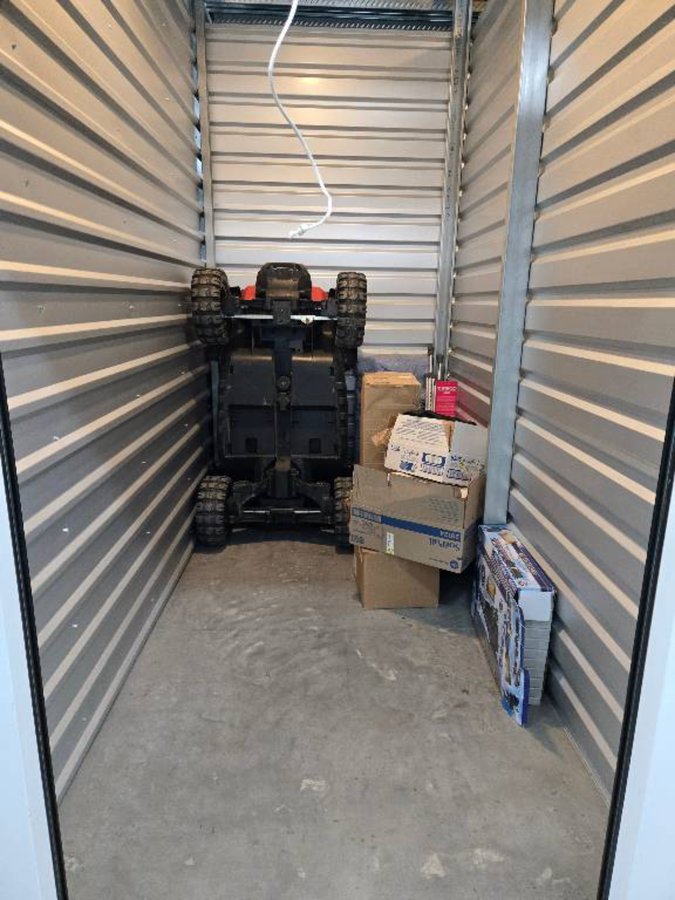 5 x 10 storage unit in El Paso, TX