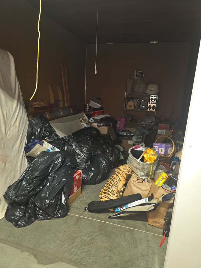 10 x 15 storage unit in San Lorenzo, CA