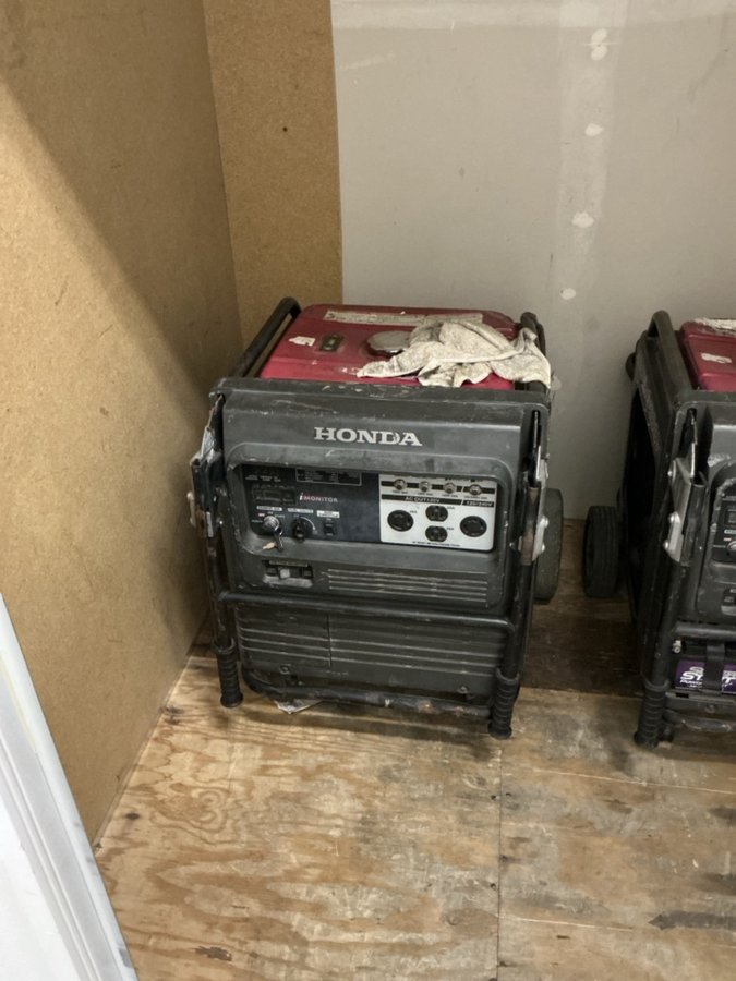 5 x 5 storage unit in Las Vegas, NV