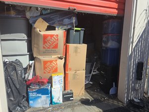 10 x 30 storage unit in Richmond, CA