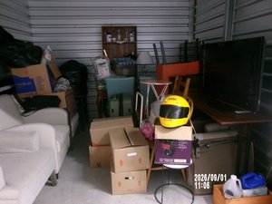 10 x 10 storage unit in Bellingham, WA